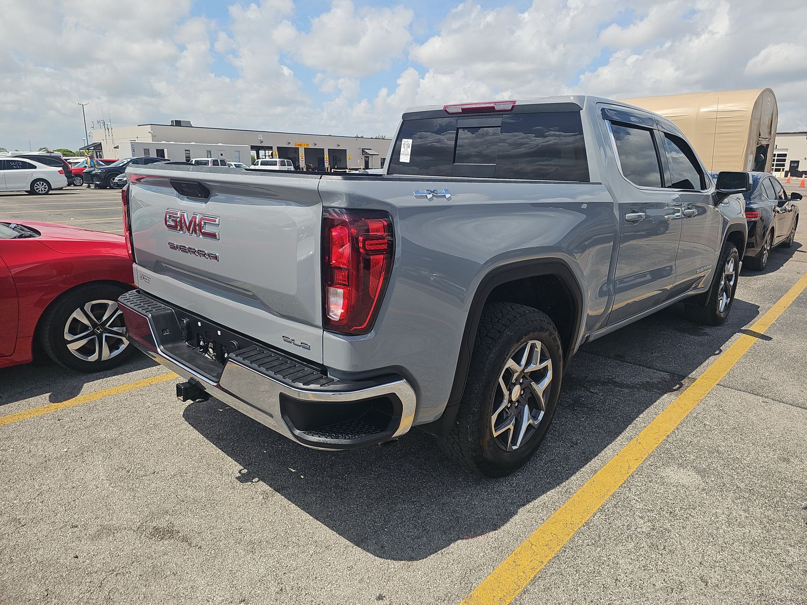 Фото 2025 GMC Sierra 1500 SLE Crew Cab Short Bed 3SA