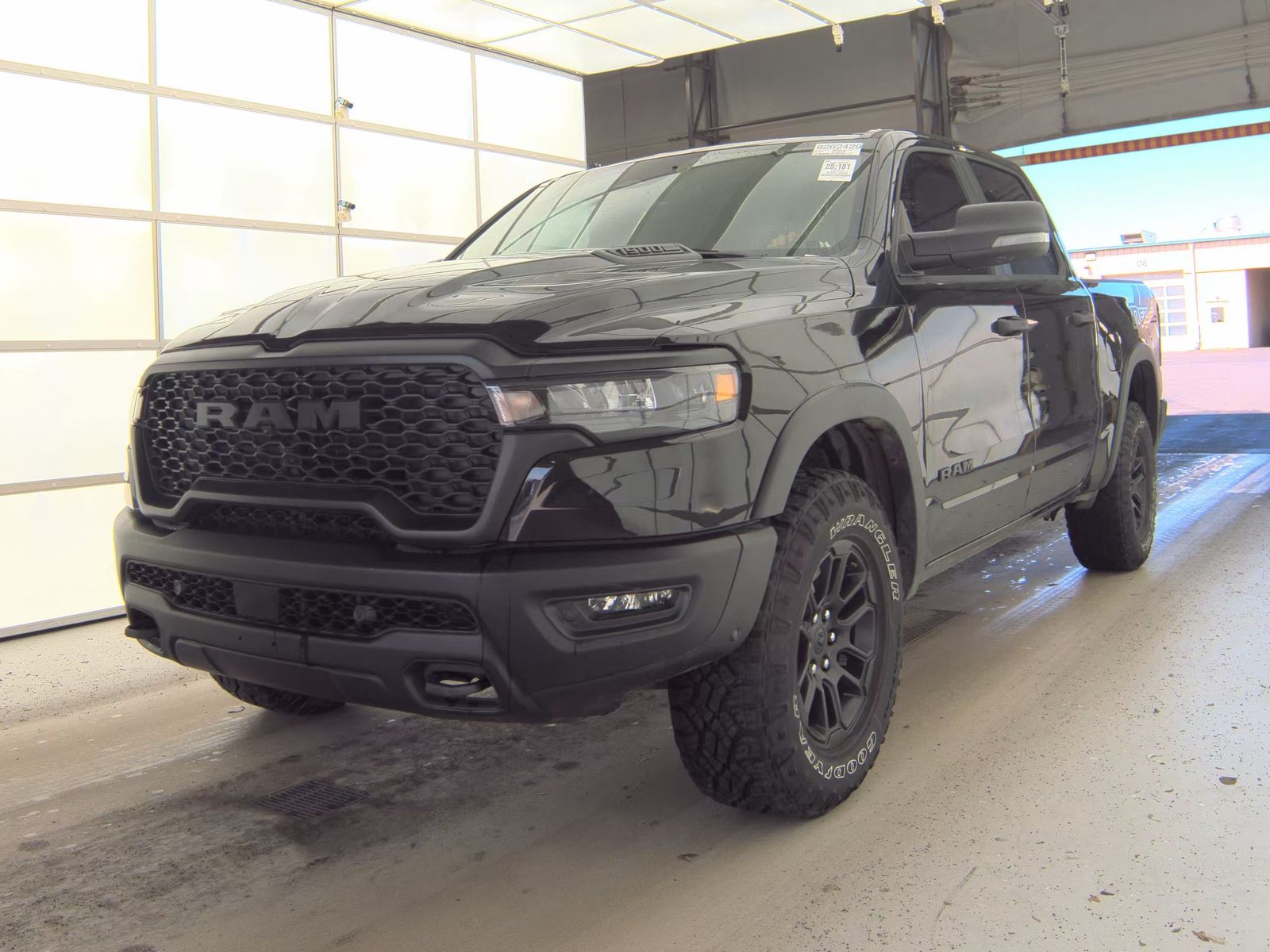 Фото 2025 Ram 1500 Rebel Crew Cab Short Bed