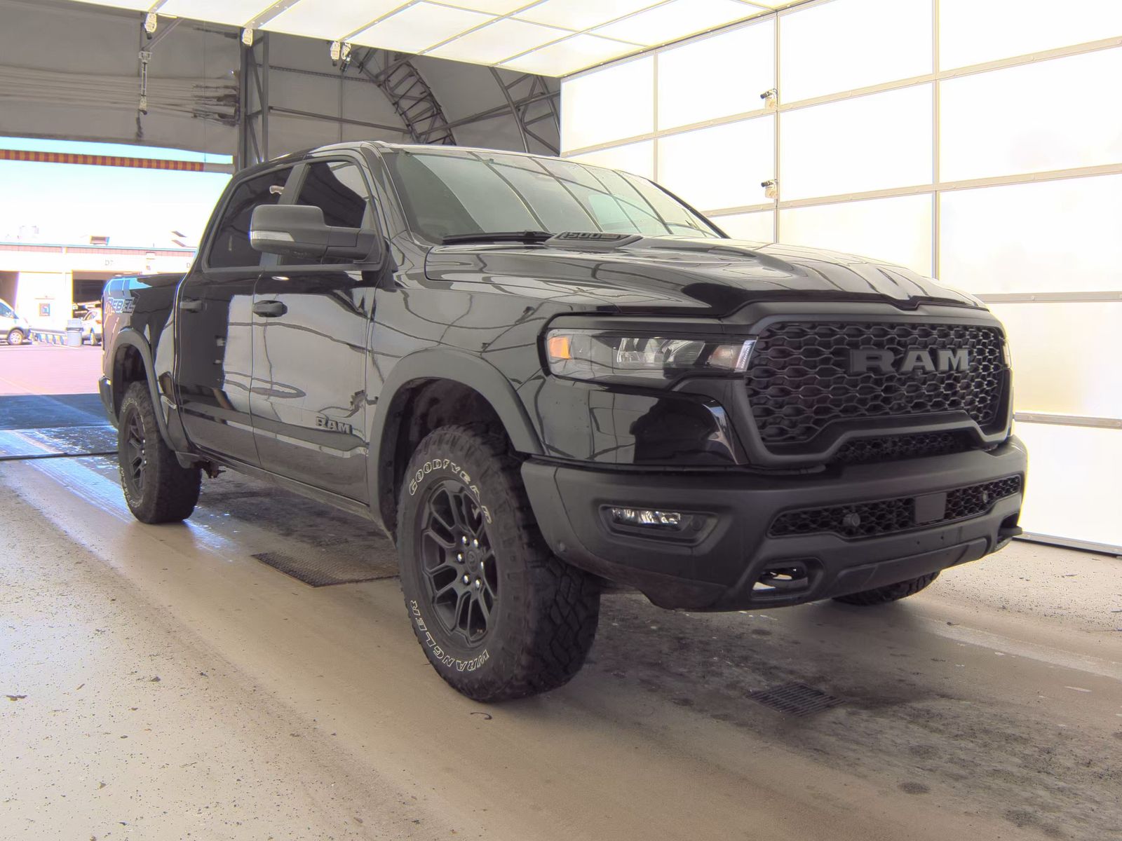 Фото 2025 Ram 1500 Rebel Crew Cab Short Bed
