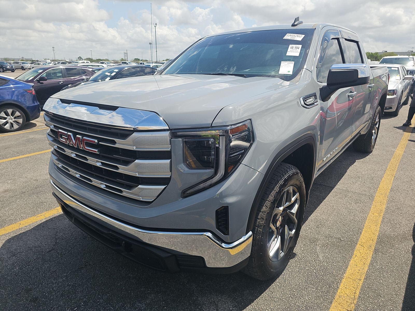 Фото 2025 GMC Sierra 1500 SLE Crew Cab Short Bed 3SA