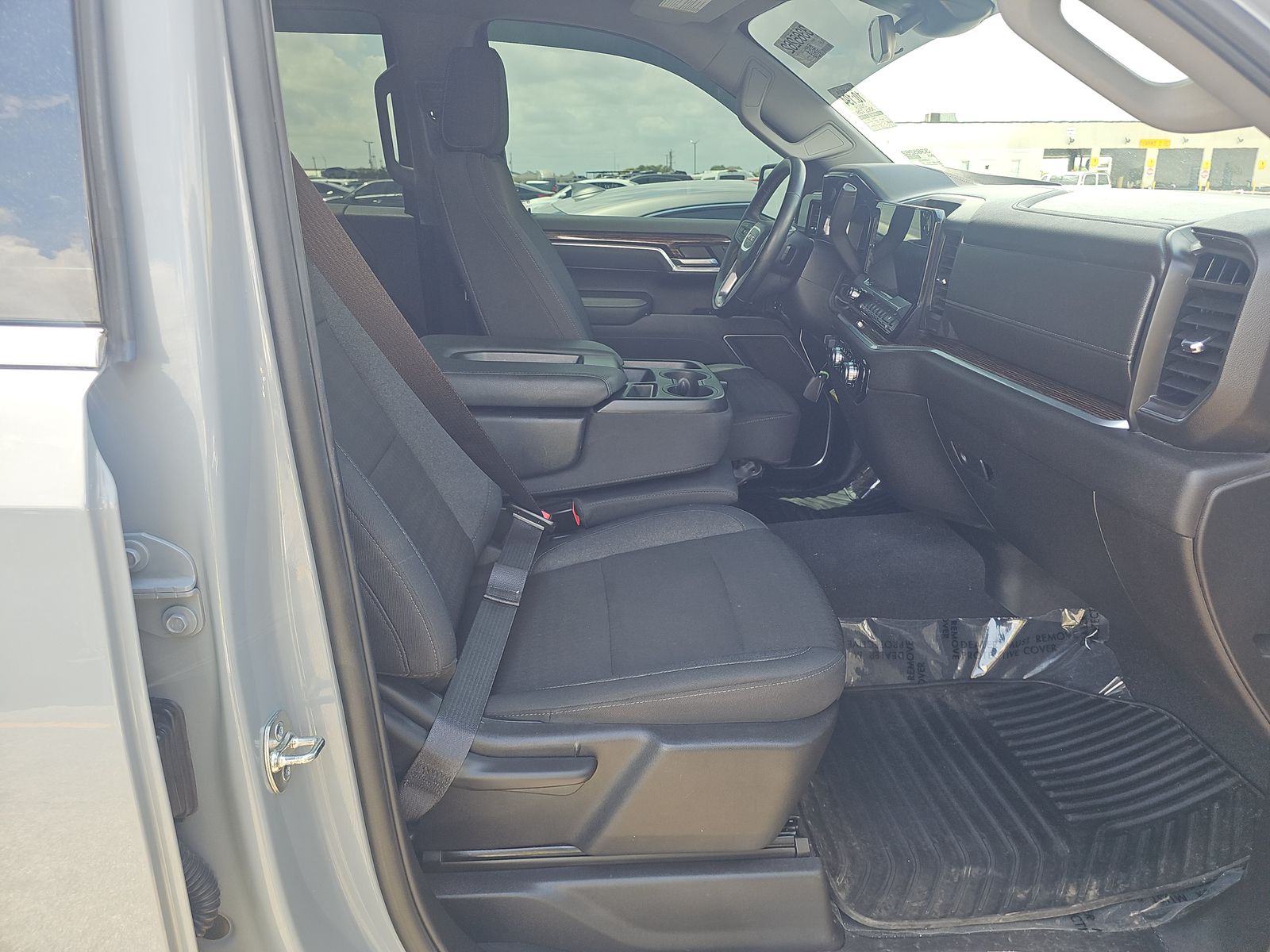 Фото 2025 GMC Sierra 1500 SLE Crew Cab Short Bed 3SA