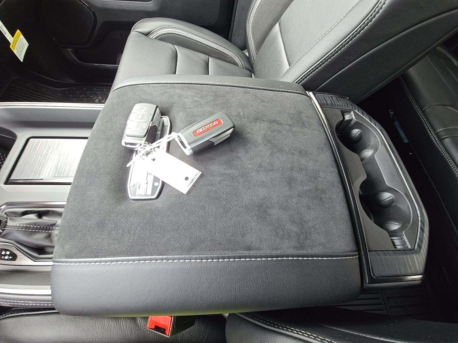 Фото 2026 Ram 1500 RHO Crew Cab Short Bed