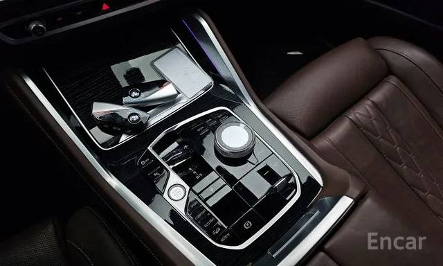 Фото BMW X6 xDrive40i M Sport