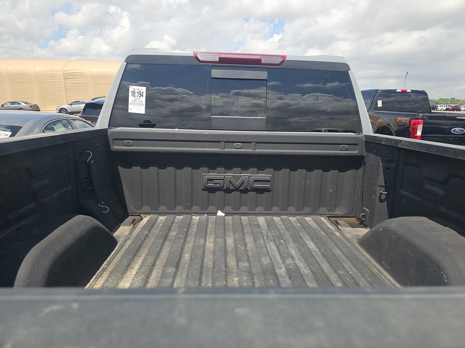 Фото 2025 GMC Sierra 1500 SLE Crew Cab Short Bed 3SA