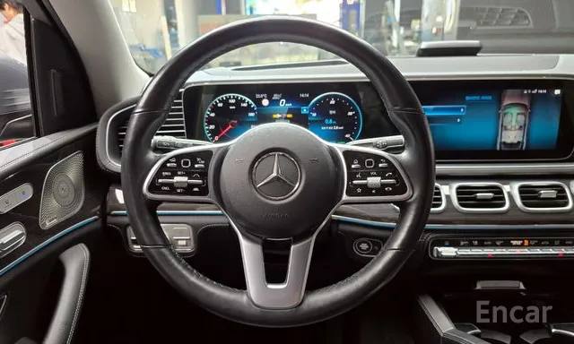 Фото Mercedes-Benz GLE300d 4MATIC