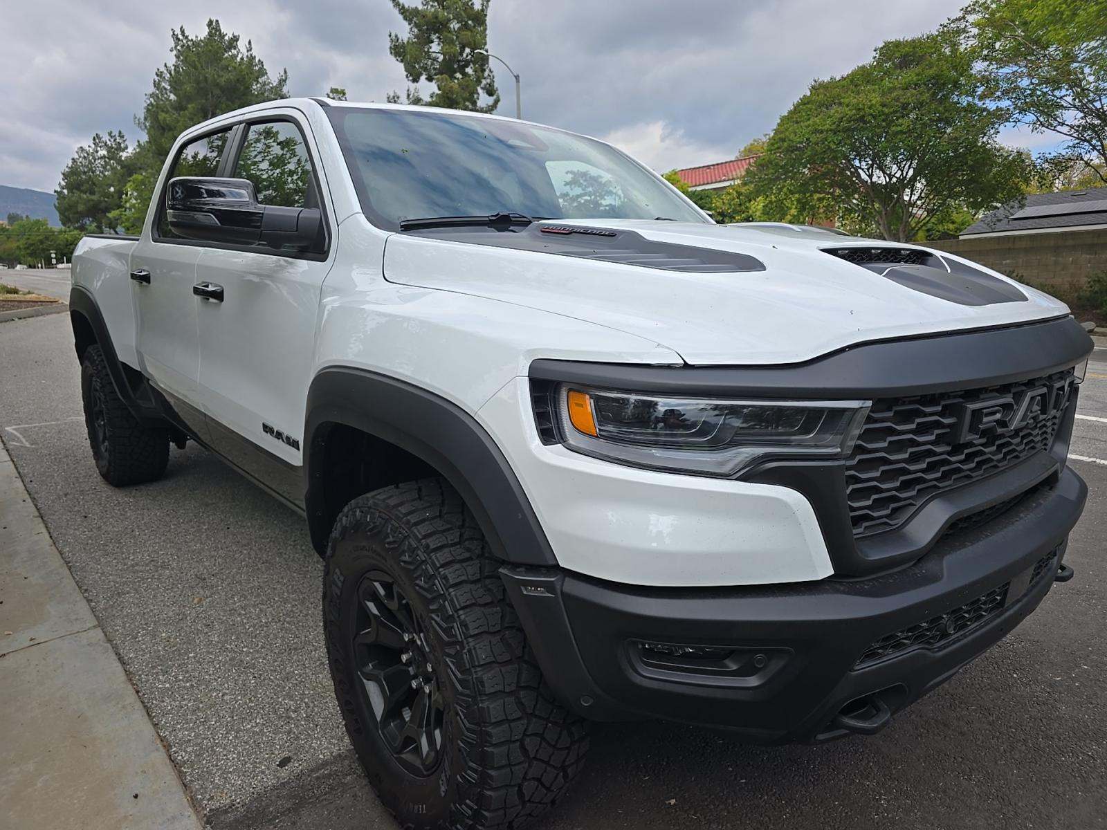 Фото 2026 Ram 1500 RHO Crew Cab Short Bed