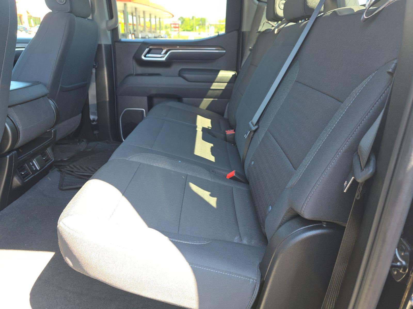 Фото 2026 Chevrolet Silverado 1500 RST Crew Cab Short Bed 1SP